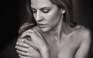 Are you a woman going through menopause and facing a decline in your libido? If so, you're not alone. Many women experience a decrease in sexual desire during this phase of life, which can be frustrating and distressing. But fear not, as nature has bestowed upon us a powerful remedy - Fenugreek! In this article, we'll delve deep into the world of Fenugreek and explore its potential role in increasing female libido during menopause. We'll uncover the science behind this ancient herb, its historical use, and how it can offer hope for women seeking a boost in their sexual well-being.